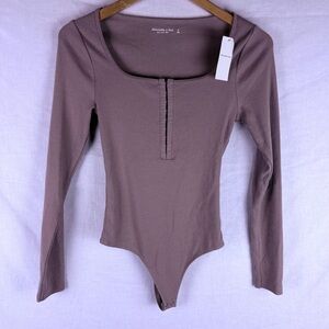 NWT Abercrombie Long Sleeve Ribbed Brown Bodysuit